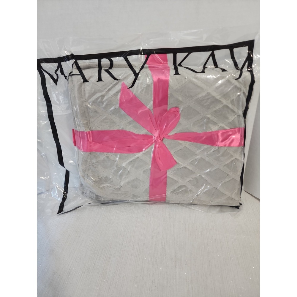 Mary Kay Cozy Gray Plush & Cream Sherpa Throw Blanket 60" X 50" New/Sealed